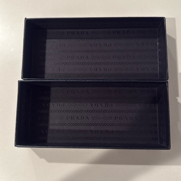 Authentic Prada gift box - Picture 2 of 5